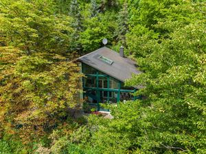 Drohnenaufnahme eines Einfamilienhauses 5